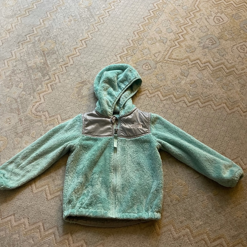 Light turquoise North Face 3T Fleece jacket